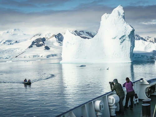  Falklands, South Georgia and Antarctica - Photographic Special