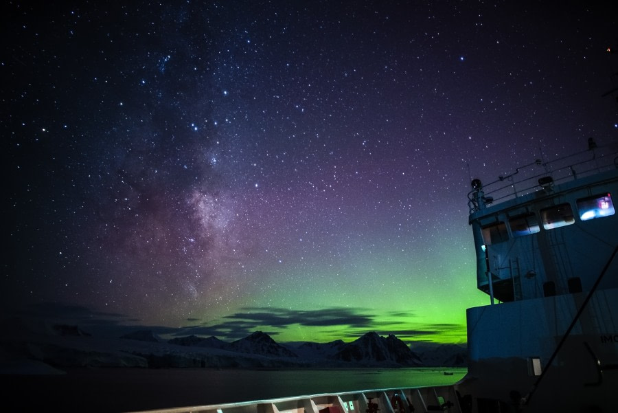 Antarctica - Beyond the Polar Circle - whale watching - Aurora Australis / Southern Lights - gallery 4